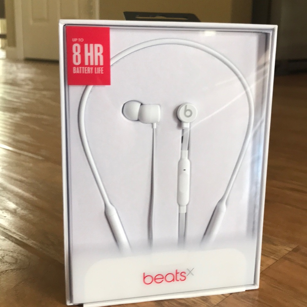 Brand NEW beats by dre